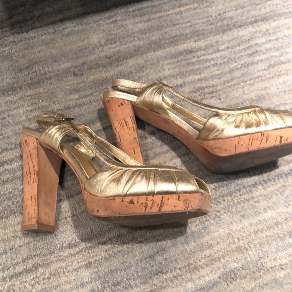 Aldo made in Italy gold peep toe chunky heels 36 - Picture 6 of 6